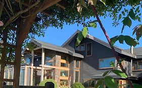 Wellnesshaus Bed And Breakfast
